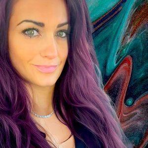 Meet your Posher, Elaine